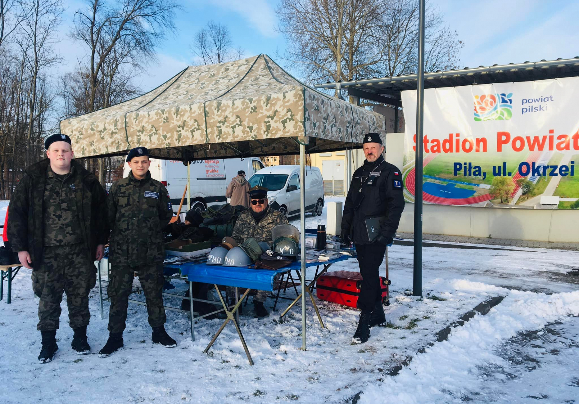 Zimowy Rodzinny Piknik Wojskowy