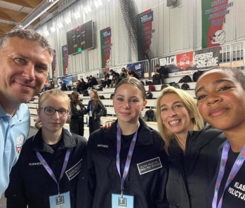 „Siatkarskie kości”