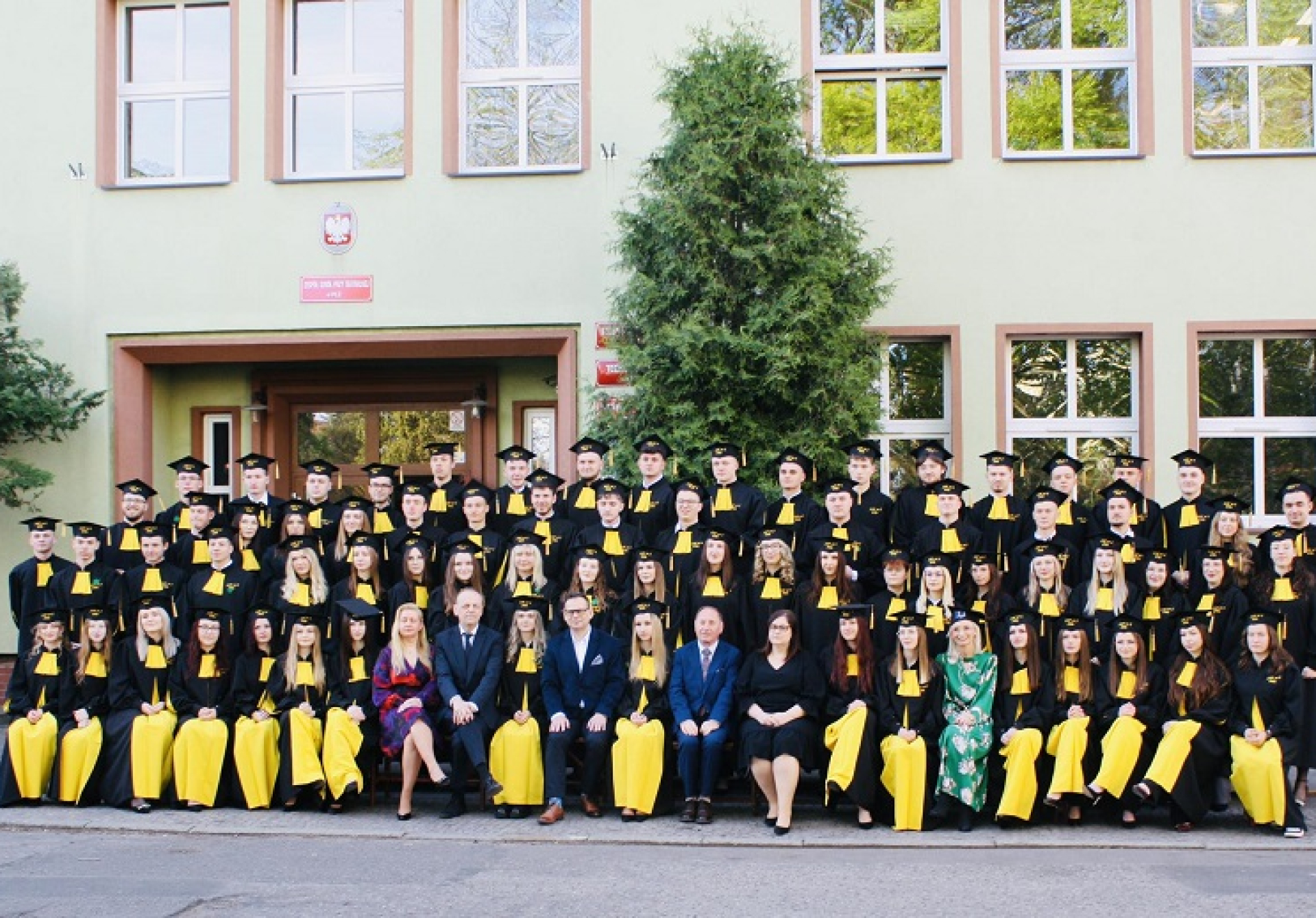 Uroczyste pożegnanie klas maturalnych 2025 i wręczenie stypendiów